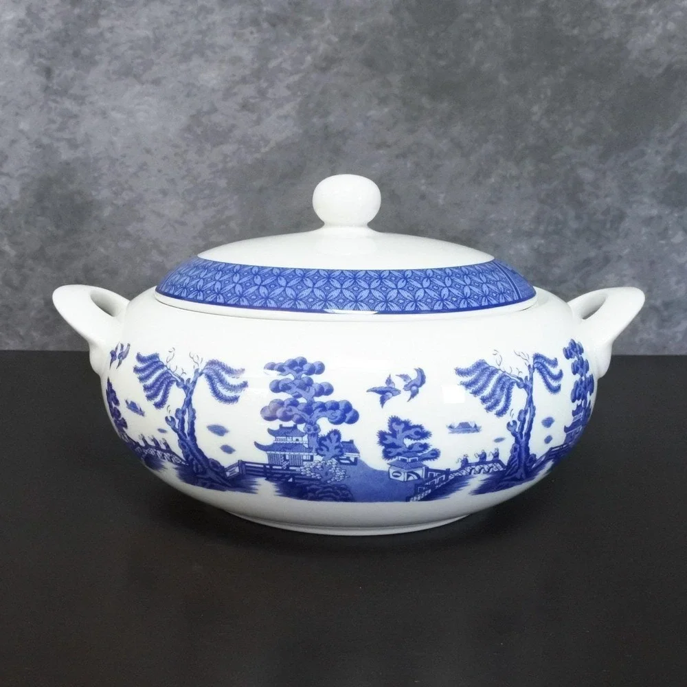 Vintage Royal Doulton Real Old Willow Covered Vegetable Dish